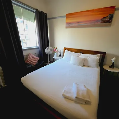 Coogee Beach House-3